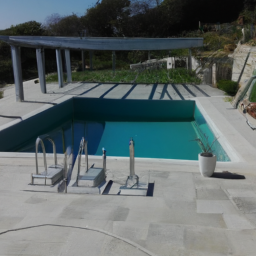 Fourniture et pose de liner pour piscine : choix de matériaux et processus d'installation Dax